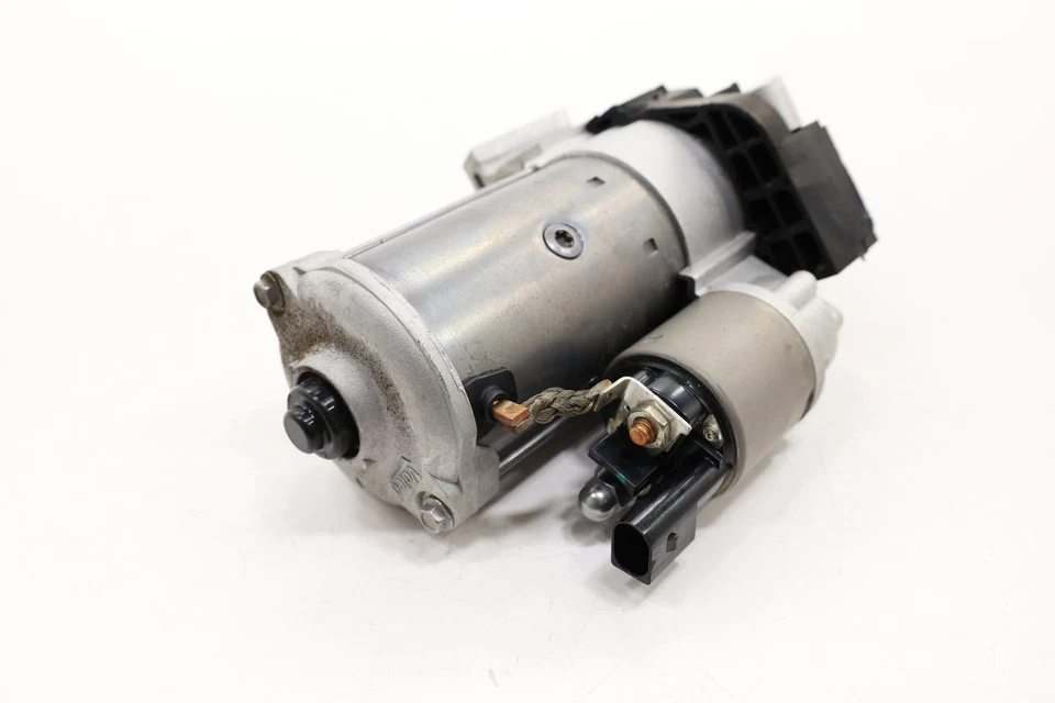 2019 - 2025 宝马 X4 G02 发动机启动电机 12V 原始设备制造商 8671503 — 第 2/4 张图片