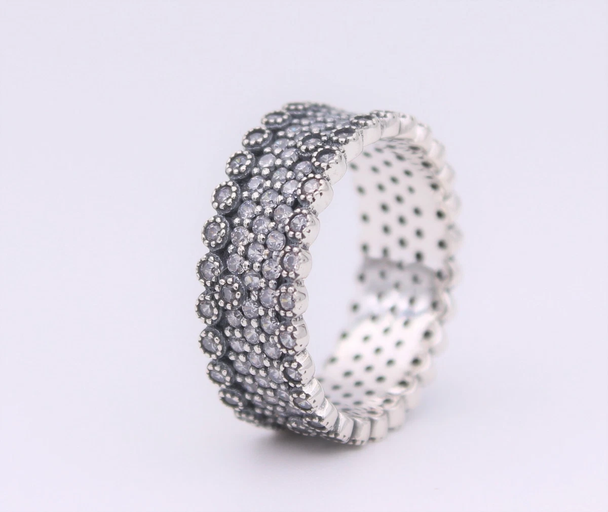 Pandora sparkling sale pave band ring