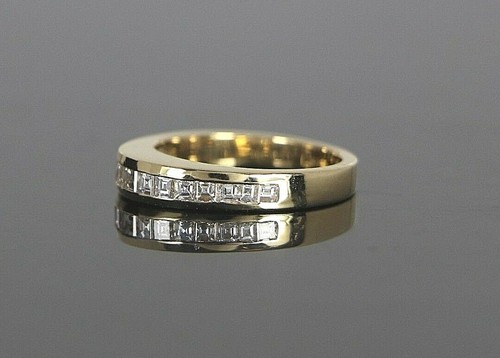 $6,800 Estate Gucci 18K Yellow Gold Square Asscher Cut Diamond Stackable Ring - Picture 6 of 10
