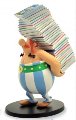 Asterix et Obélix statuette Obélix portant une pile d'albums BD comics 01241