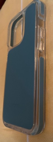 iHome Velo Silicone Impact Case for iPhone 12/12 Pro, Navy New Open Box - Photo 2 sur 11