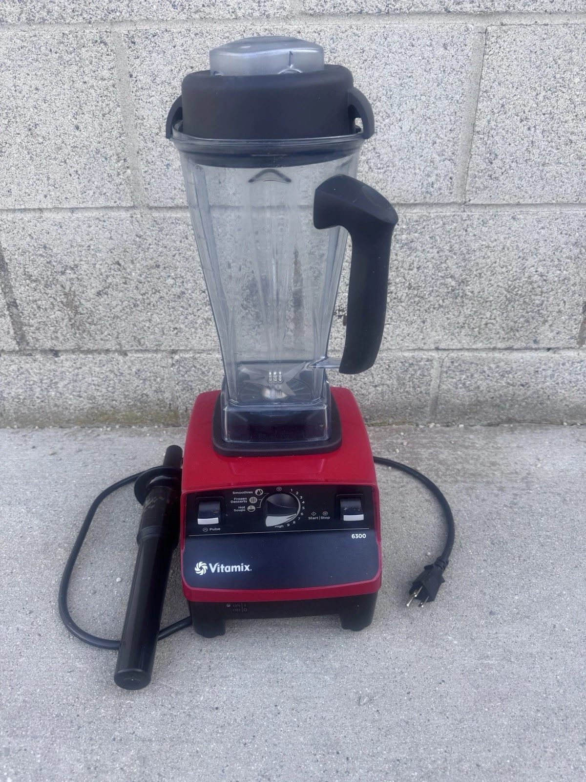 Vitamix 6300 Professional Grade Blender Model VM0102B w/ Pitcher Red *TESTED
Opens in a new window o