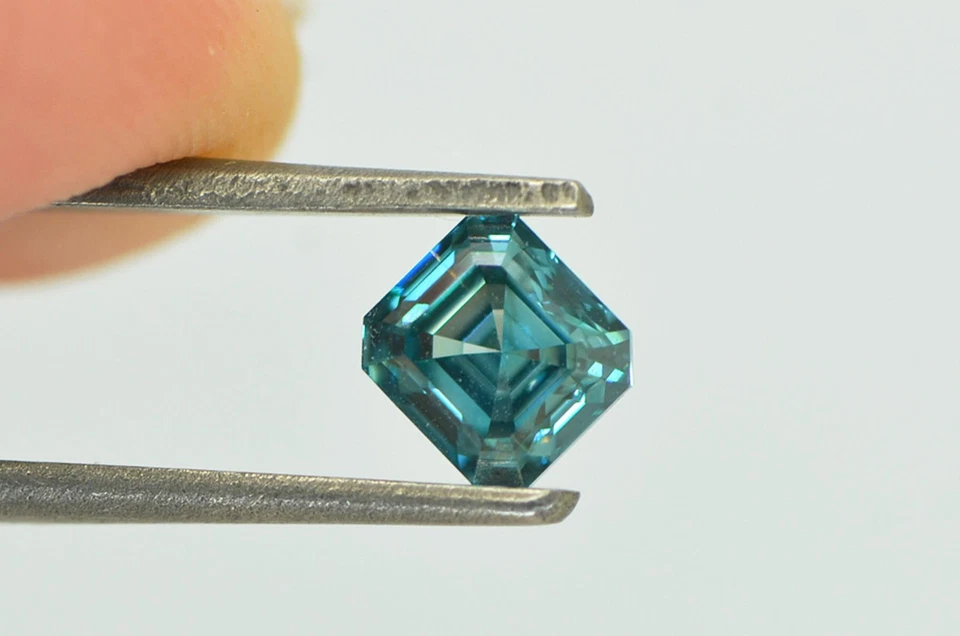 Asscher Cut Diamond Fancy Blue Color Loose VVS2 Enhanced Polished 1.00 Carat - Image 4 of 4