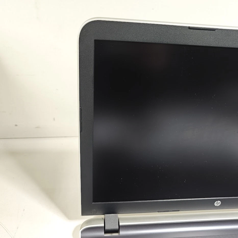 HP Pavilion 17-g159no - AMD A8-7th Gen,8GB RAM, 1TB HDD - Runderneuert, Nein OS - Bild 3 von 4