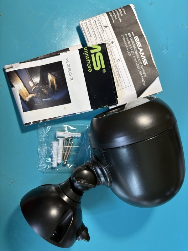 Mr Beams MB360 Wireless LED Spotlight Motion Sensor Battery Powered Brown