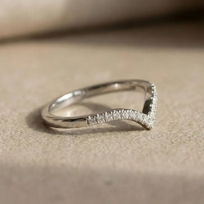 1.50 Ct Round Simulated Diamond Women ''V'' Shape Band Ring 14k White Gold Plated