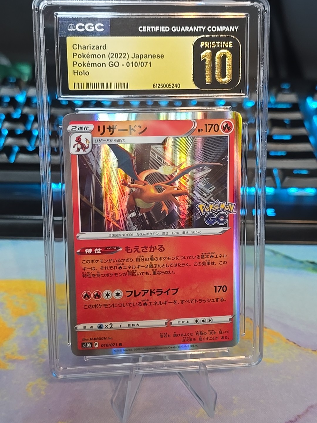 👑⭐ Charizard Certified Pristine 10 Graded Pokémon GO 010/071 Original Holo 📈