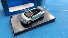 Autoart 59758 - VW, VOLKSWAGEN New Beetle convertible reflex silver 1:43