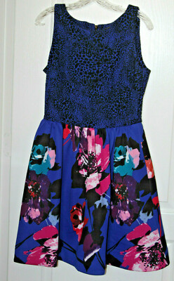 Taylor Floral Print Scuba Fit & Flare Dress Sz 8 *557 | eBay Taylor Floral Print Scuba Fit & Flare Dress Sz 8 *557 | eBay