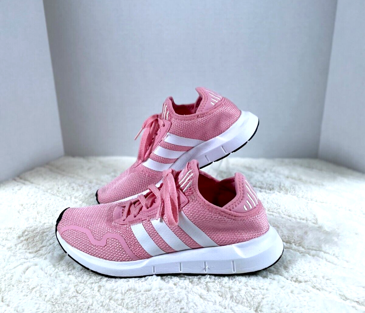 Adidas Swift Run X Pink White Womens Shoes Sz