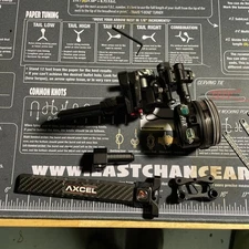 Right Hand Axcel Landslide Plus Carbon Pro Slider Sight AV-41 1 pin .010 Scope