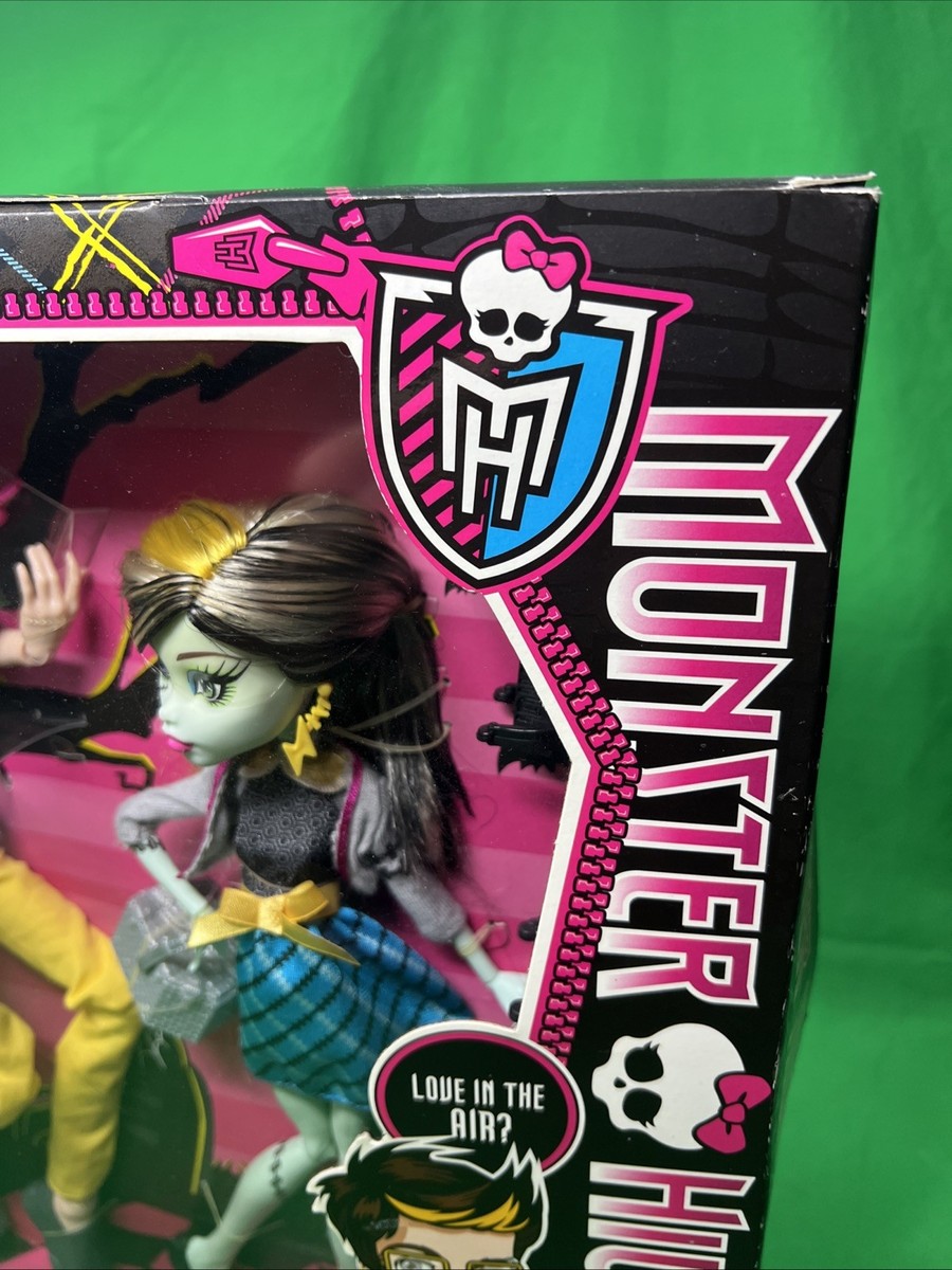 Monster High Doll Frankie Stein and Jackson Jekyll Picnic Casket