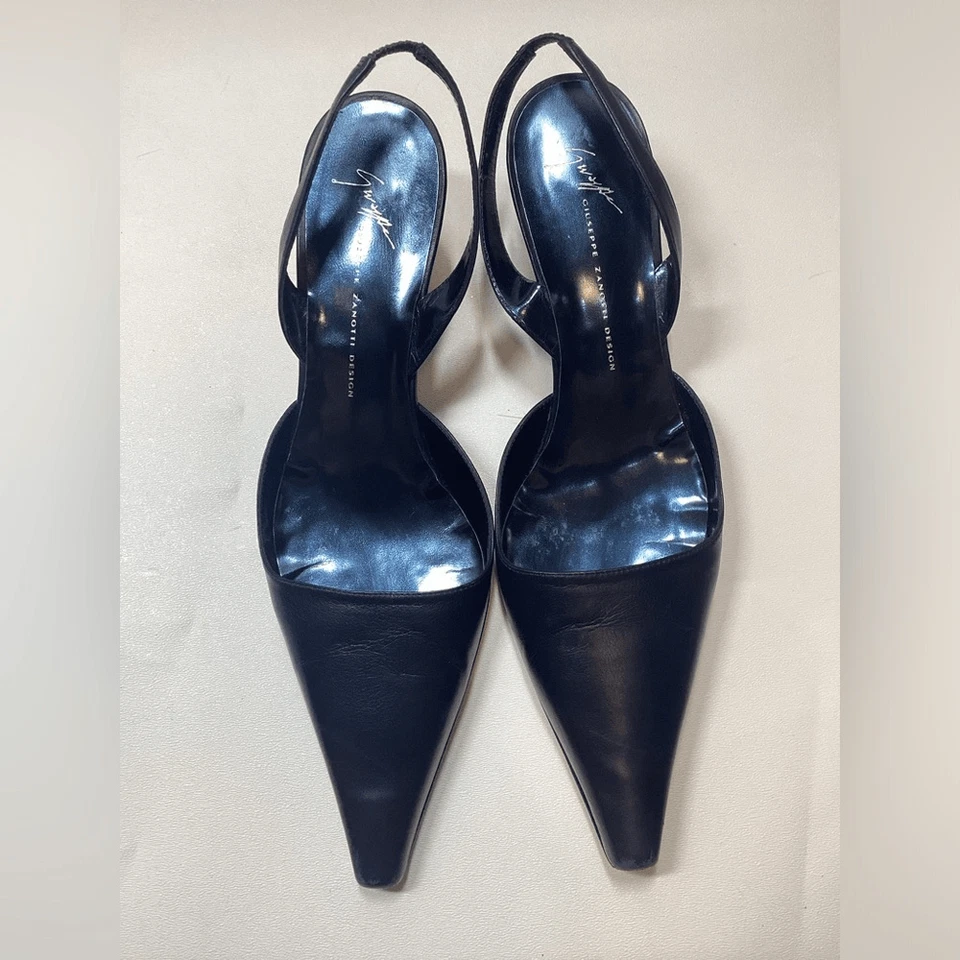 Tacones Giuseppe Zanotti de cuero azul marino talla EU 39 Foto 3 de 4