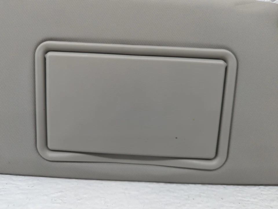 Chevrolet Cruze 2011-2016 pasajero parasol espejo parasol derecho gris V4XKZ Foto 4 de 4