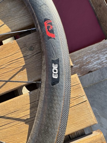 Zipp 303 Firecrest Laufradsatz Felgenbremse - Bild 2 von 14