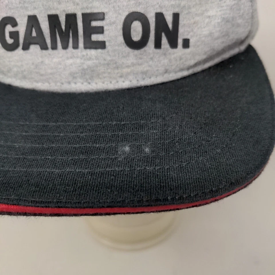 Sombrero Place Boy Snapback Gris Negro Talla S-M 4-7 3D Juego en Logo Foto 3 de 4