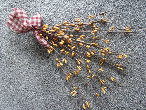 Pip Berry Wispy Teardrop, Old Gold swag Rustic Farmhouse Country Pip berries NEW