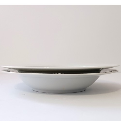 2 Sea Quest Mikasa Schüsseln Set Suppe ganz weiß geprägt Strandhaus Porzellan  - Bild 12 von 20