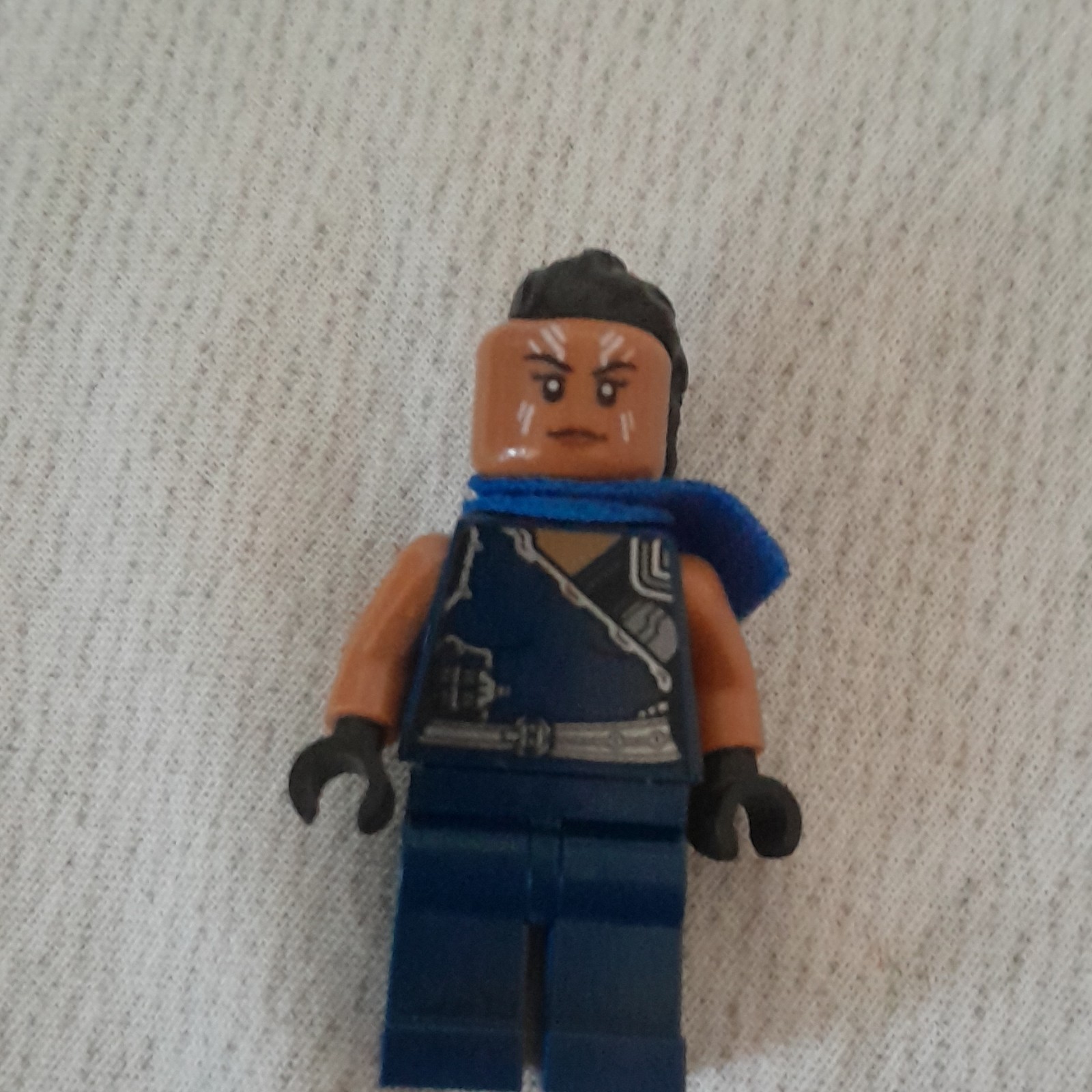 LEGO minifigure sh 407 super heroes valkyrie