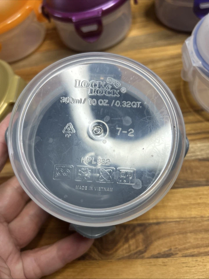 8 NEW Lock n Lock Set Multi-Color Food Containers W/Lids 10oz Round Top - Image 4 of 4