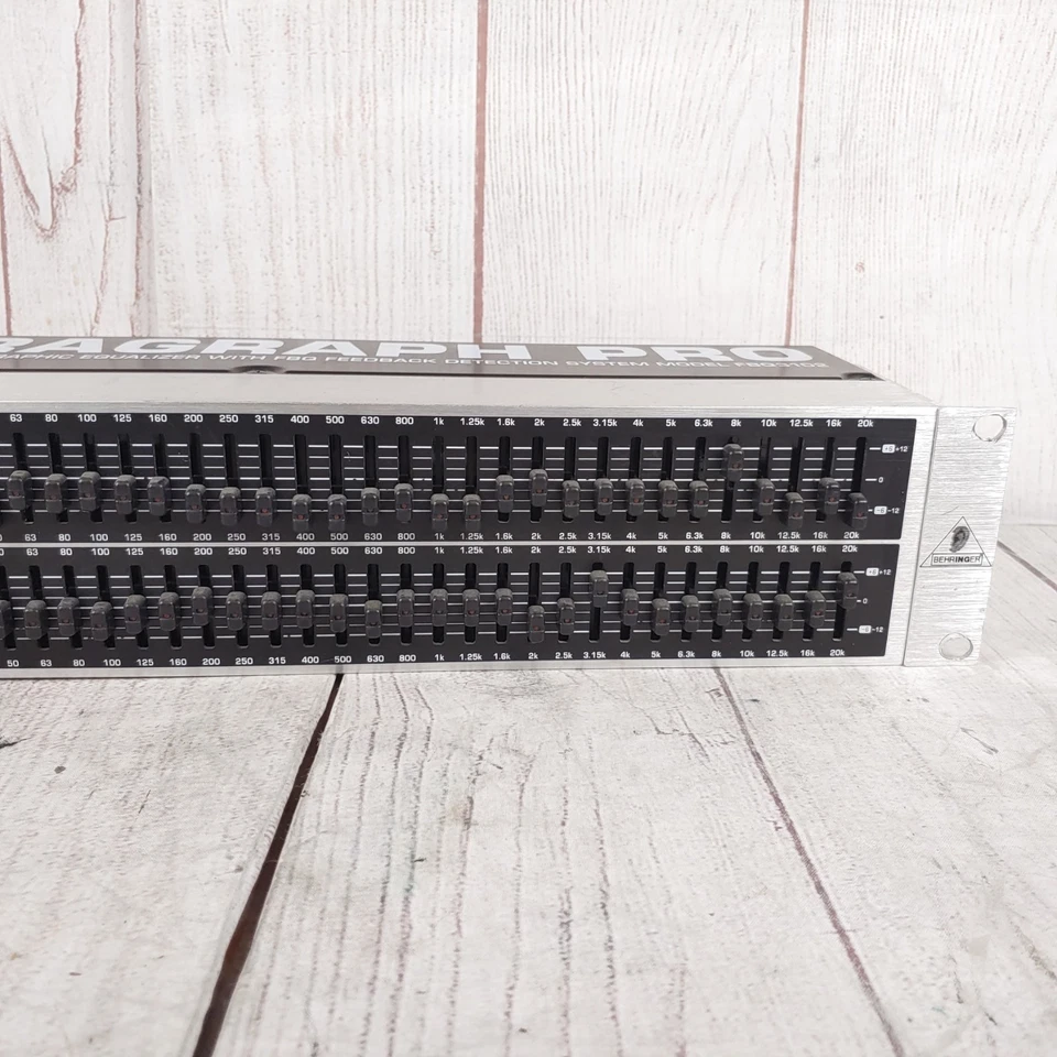 Behringer Ultragraph Pro FBQ3102 Graphic Equalizer – 31-Band Dual Channel TESTED - Image 3 of 4