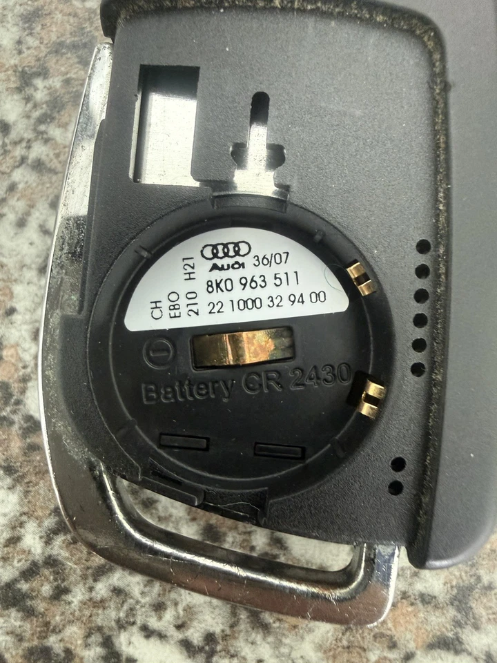 Fernbedienung /Standheizung Audi  4F0909507 Fernbedienung A3 A4 A6 Q5 Q7 ... - Bild 3 von 3