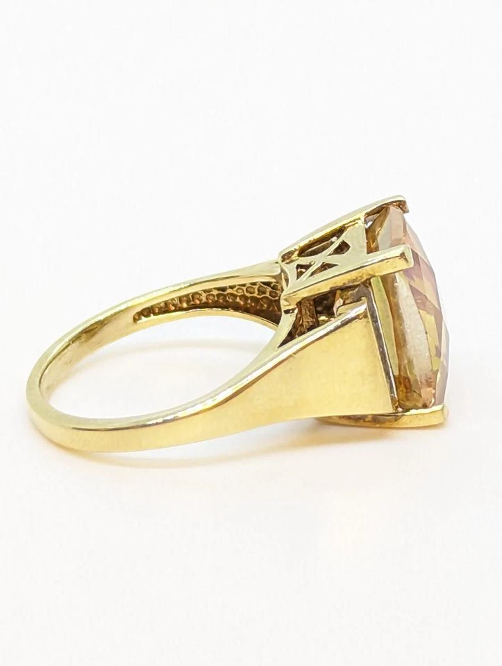 10K Solid Yellow Gold Fashion Ring Mystic Topaz Radiant Cut Diamond Size-5.5 - Image 4 of 4
