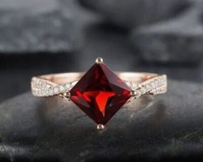 1.80Ct Princess Cut Lab-Created Garnet Solitaire Engagement Ring 925 Silver