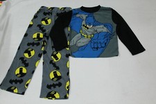 DC Comics Batman Long Sleeve Pajama Set, PJs, Boys Size 8 Medium