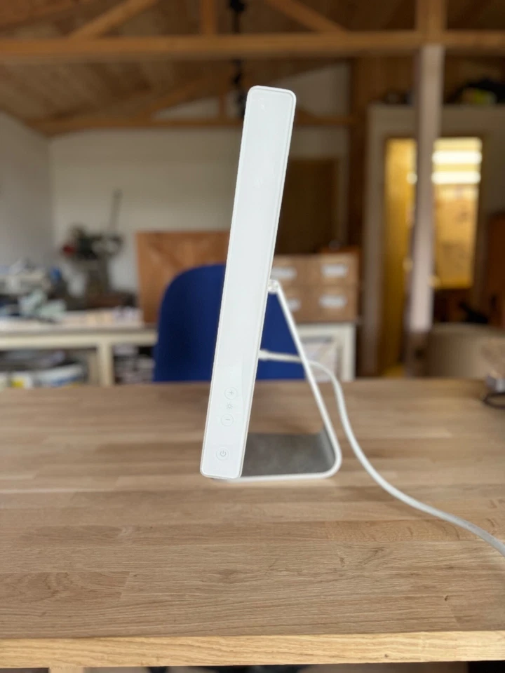 Apple 23" HD Cinema Display A1082 DVI 1920x1200 W/ Original 90W Power Supply - Image 4 of 4