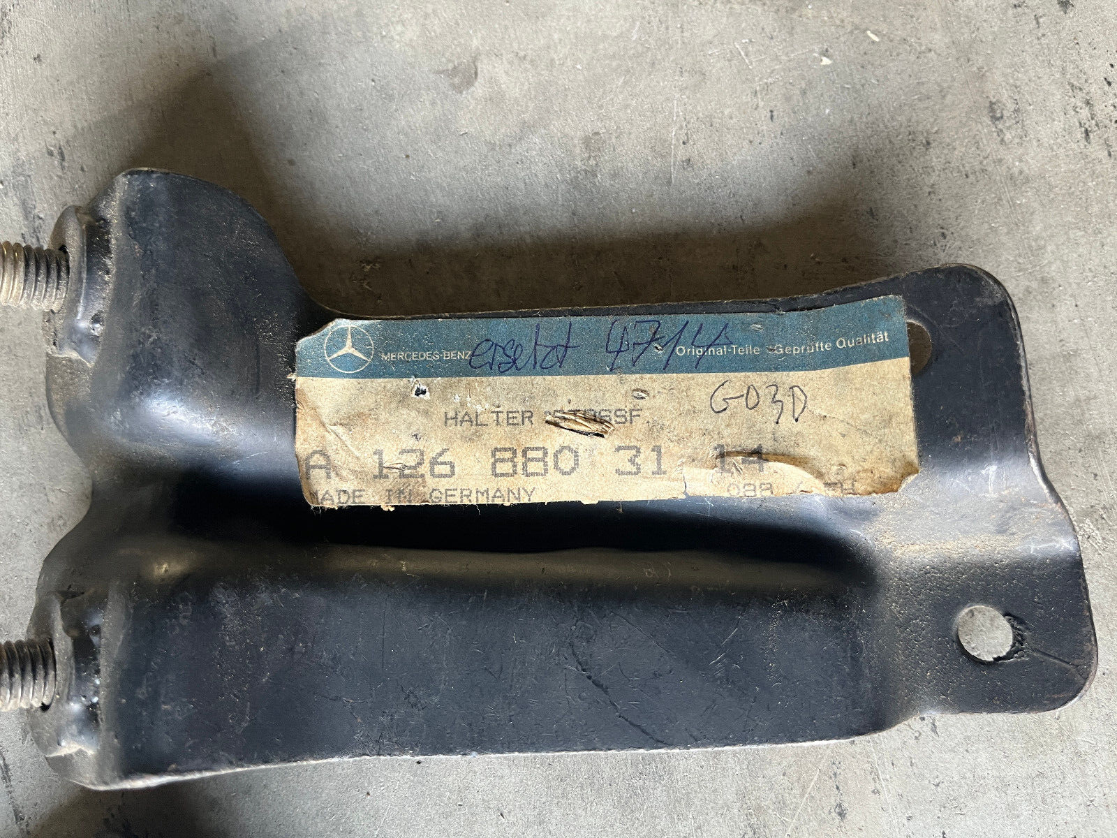 UTS x PWA x BLG “BIKE CHINO”