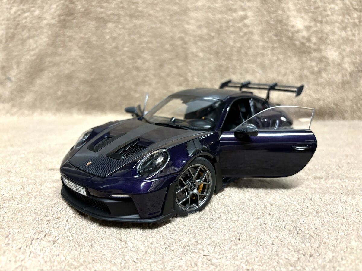 1/18 NOREV Porsche 911 (992) GT3 Rs Weissach Package 2022 1/18 NOREV Porsche 911 (992) GT3 Rs Weissach Package 2022