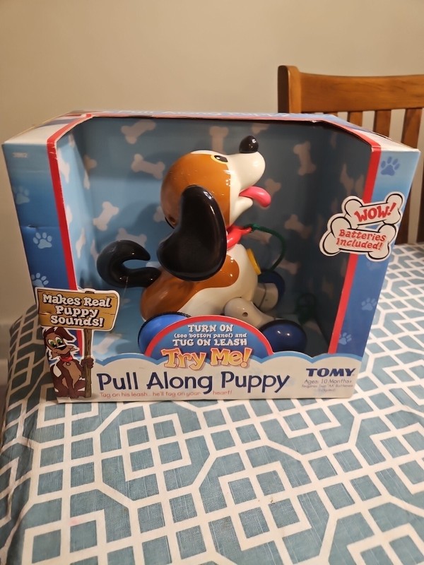 VINTAGE TOMY PULL ALONG PUPPY NEW IN BOX 