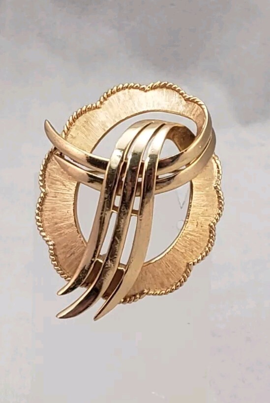 Large Signed Trifari Retro Solid Brushed Gold Ton… - image 2