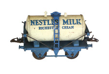 AC5063: Alte Hornby 0 Spur Nestle Milchtankwagen