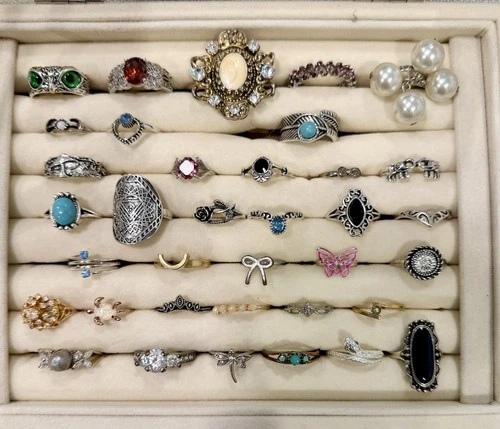Vintage To Now Costume Fashion Jewelry Rings Lot Of 36 Silver & Gold tone