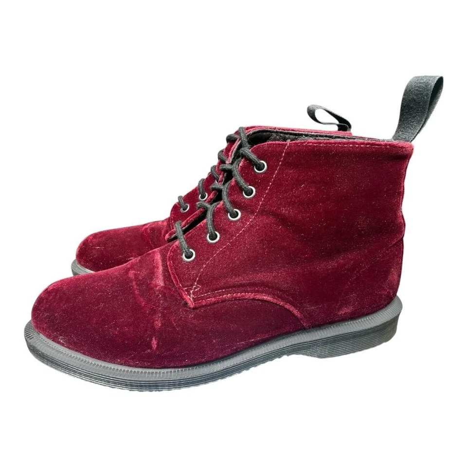 Dr. Martens Lana Velvet Combat Boot Women US size 9 - Image 2 of 4