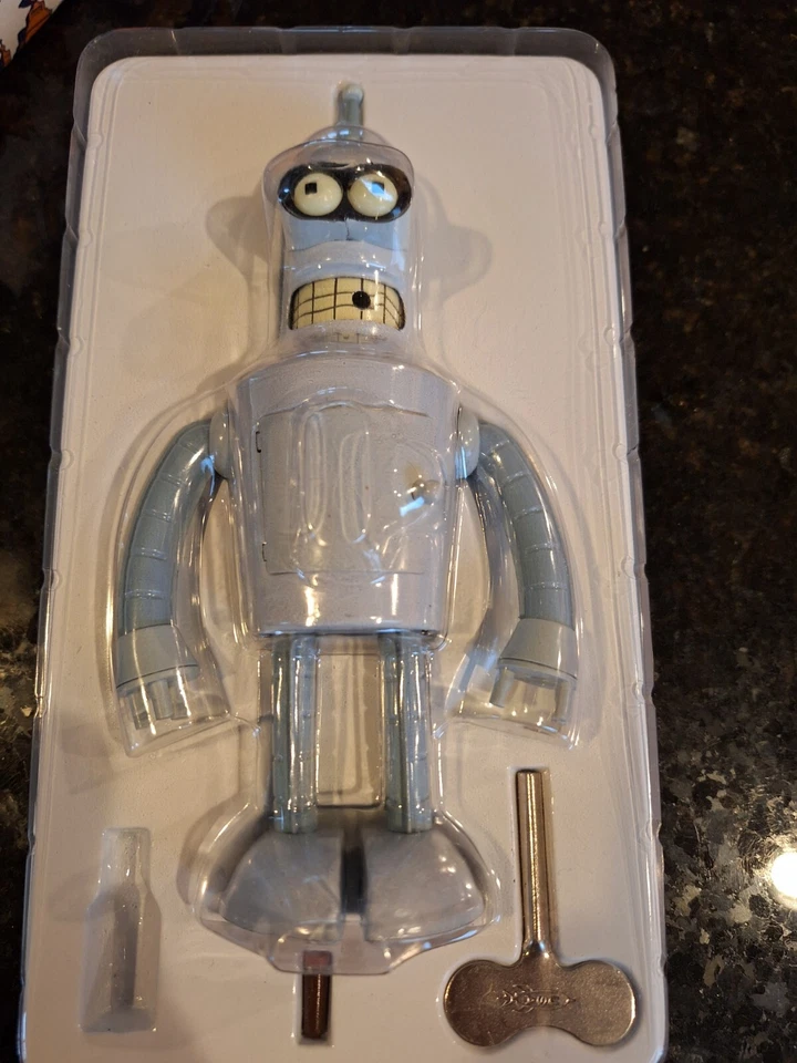 Vintags Futurama "Bender" Official wind-up Robot Action Figure  2000 Toy - Image 4 of 4