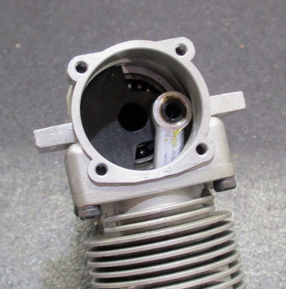 SAITO FA-40 6.58cc open rocker 4 stroke glow engine near mint f/s - Image 3 of 4