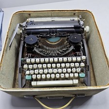Vintage Typewriter - Working, Signs of Use, No Accessories thumbnail