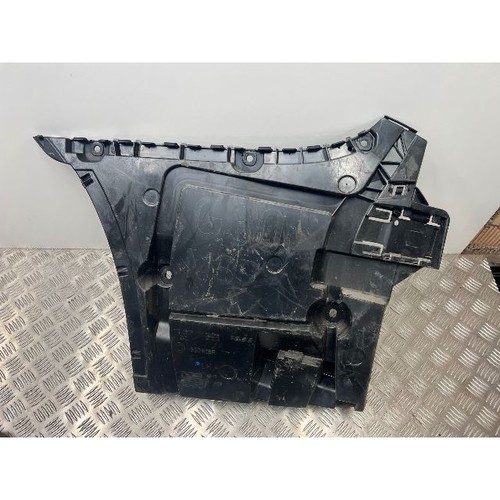 BMW 5 G30 G31 G38 2018 Stoßstange hinten Halterung 8066721 OOT16290