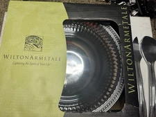 Wilton armetale Flutes & Pearls Chip and Dip Set.This Set is made Of a unique