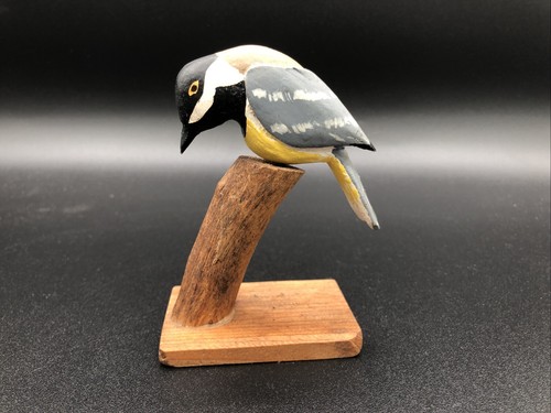 Hand Carved and Painted Wooden Figurine Great Tit Bird W.Crossley 1979 Wildlife - Picture 2 of 7