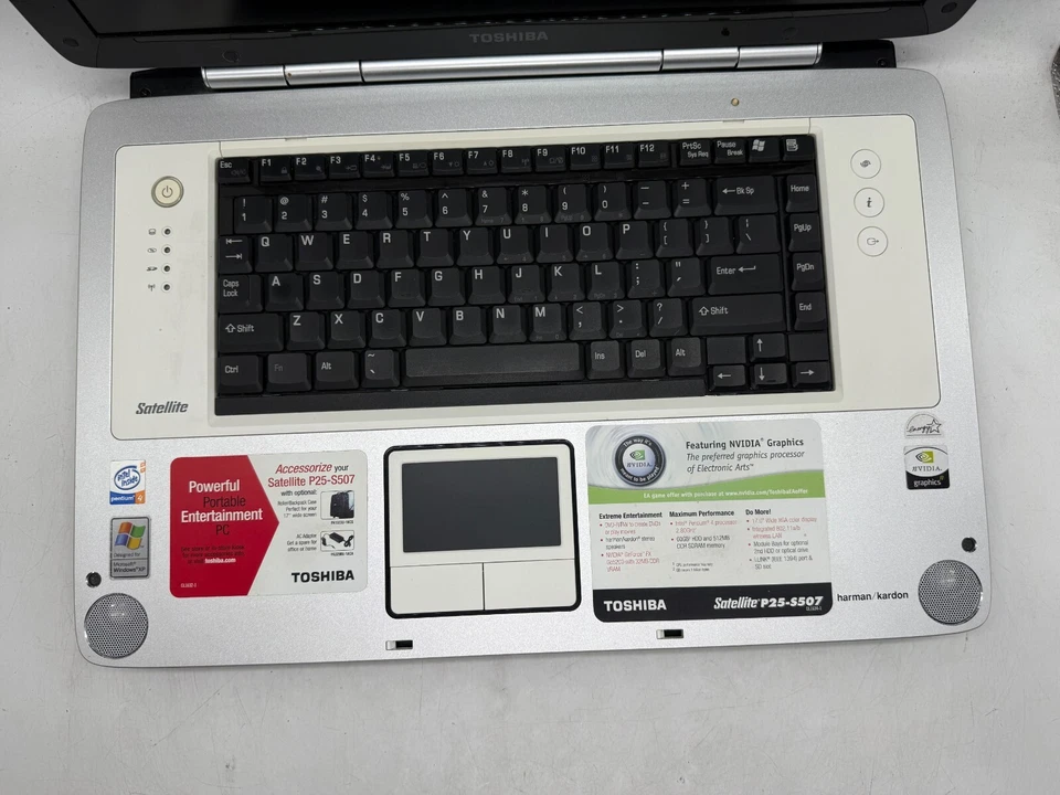 Toshiba Satellite P25-S507 Pentium 4 512 MB Geforce FX Go5200 SIN PIEZAS DE AC/HDD. Foto 2 de 4