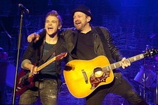 Hunter Hayes Kristian Bush perform outside Bridgestone Arena on No- Old Photo 8