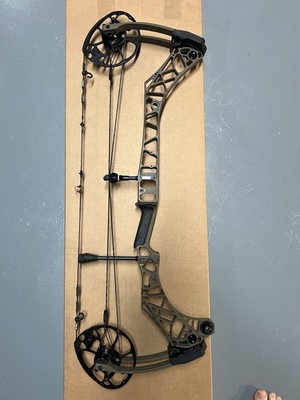 Mathews VXR 31.5 RH Green Ambush Bow 70/28.5''