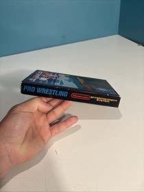 NINTENDO NES PRO WRESTLING 1987 CARDBOARD BOX ONLY CLEAN 