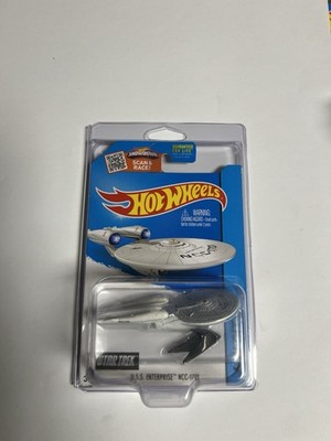 2015 Hot Wheels #43 HW City-HW Space Team/Star Trek U.S.S. ENTERPRISE NCC-1701