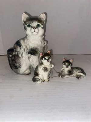 Porcelain Ceramic Mama Cat with 2 Baby Kittens Chained Family Grey
