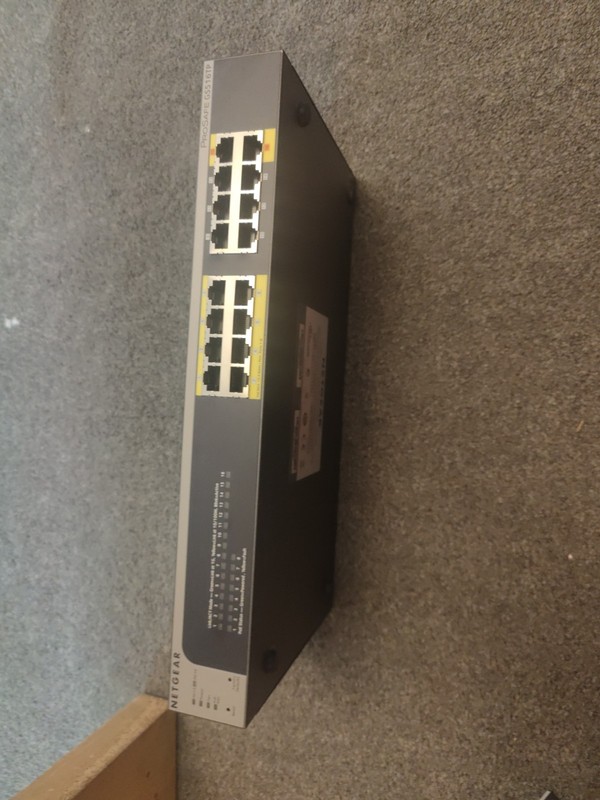 Netgear ProSafe GS516TP 16-Port Gigabit PoE Smart Managed Network Switch